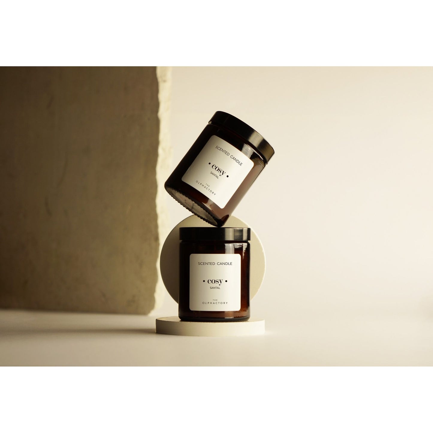Santal Φυτικό αρωματικό κερί με καπάκι 135gr, Cosy - The Olphactory