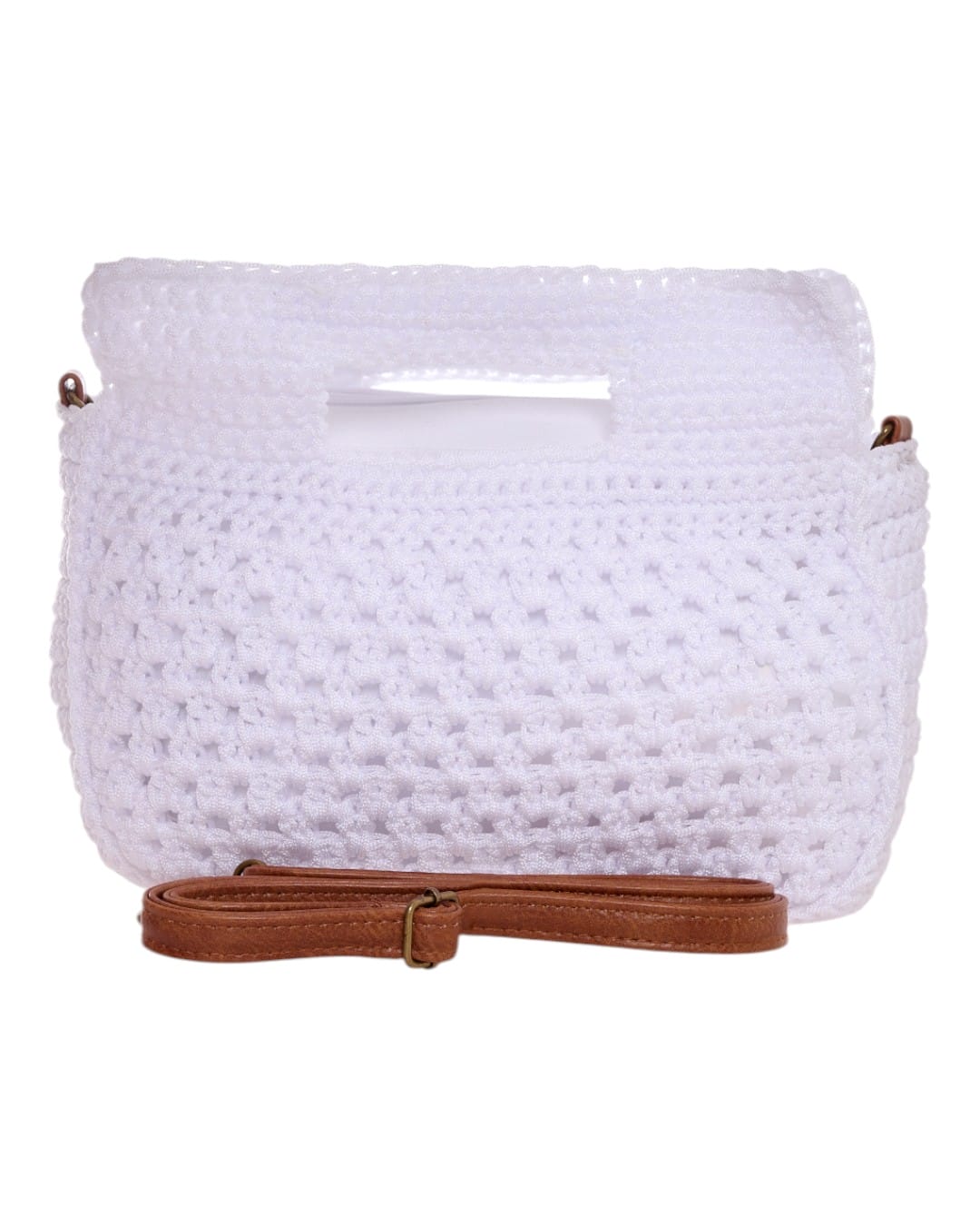 Straw Handbag in white color CN2419